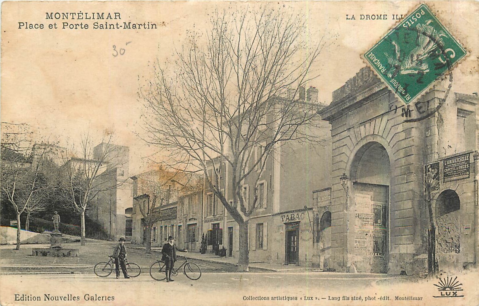 Montélimar — Place et Porte Saint-Martin — Edition Nouvelles Galeries