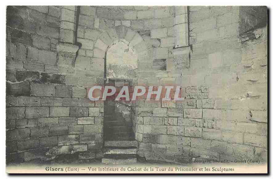 CPA Gisors Eure Vue interieure du Cachot de la Tour du Prisonnier et les Sculptures 