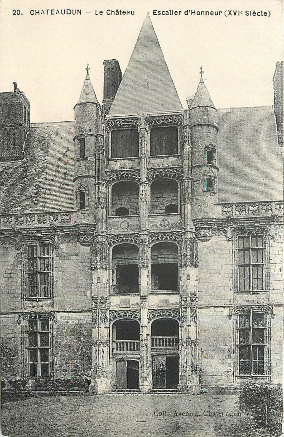 CPA Chateaudun Le Chateau Escalier d'Honneur 