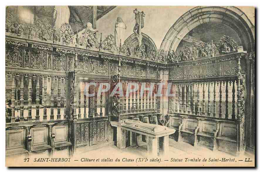 CPA Saint Herbot Cloutre et stalles du Choeur Statue Tombale de saint Herbot 