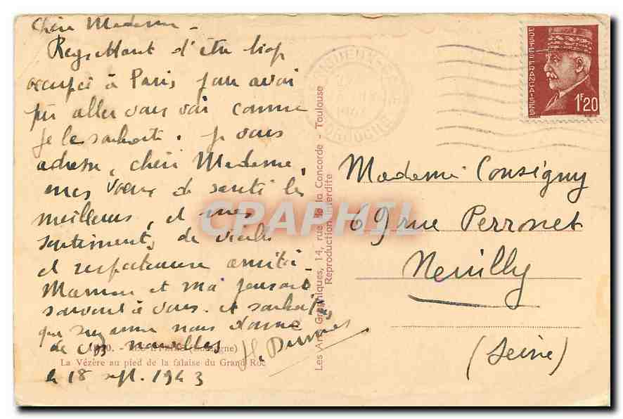 CPA La Vezere au pied de la falaise du Grand Roc  — Back