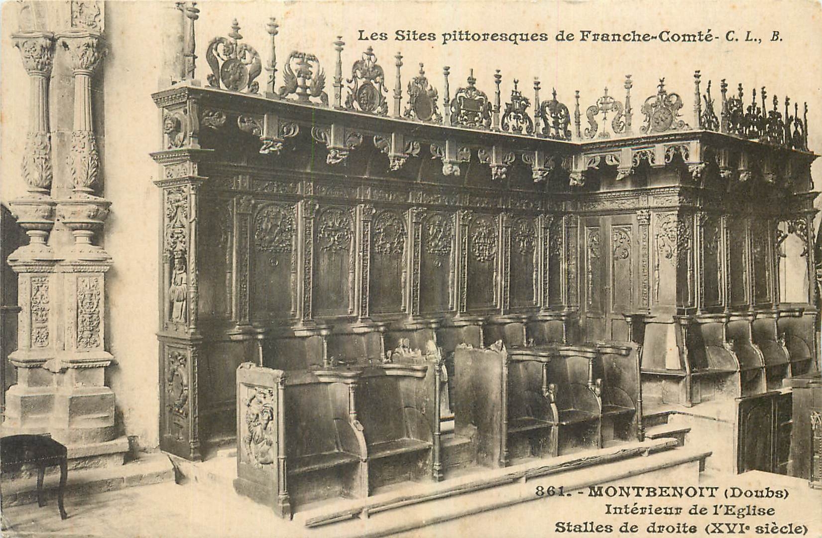 CPA Montbenoit Doubs Interieur de l'Eglise Stalles de droite 