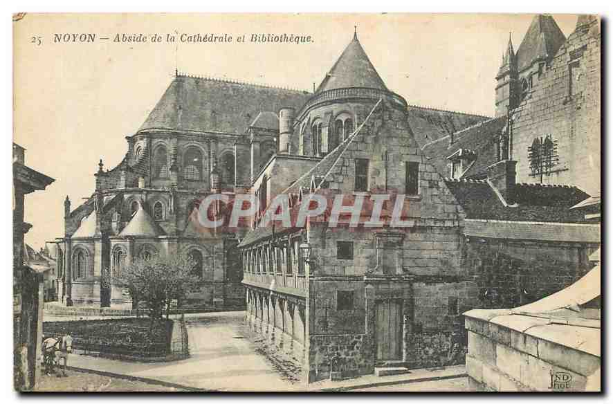 Noyon — Abside de la Cathédrale et Bibliothèque — JND Hot