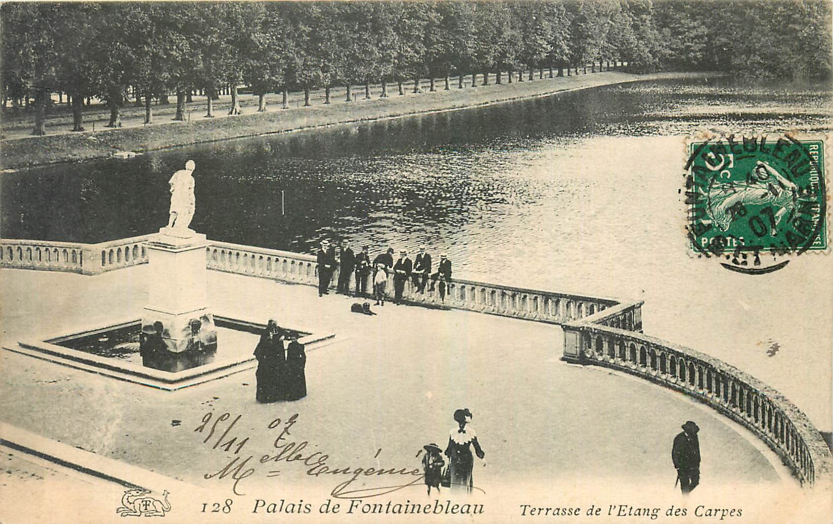 CPA Palais de Fontainebleau Terrasse de l'Etang des Carpes 