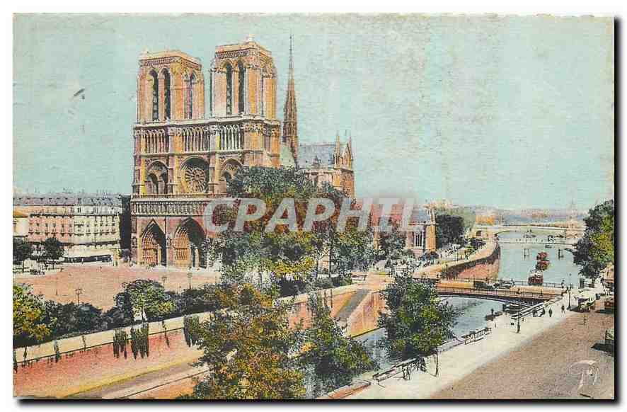 CPA Paris Notre Dame de Paris Vue d'ensemble 