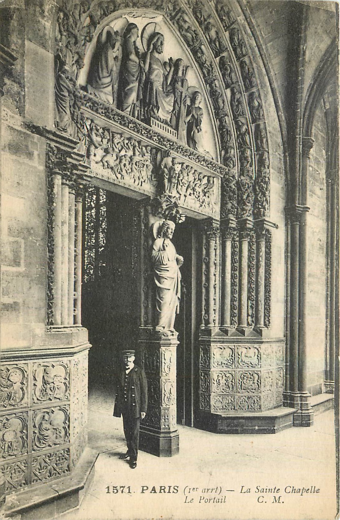 CPA Paris La Sainte Chapelle Le Portail 
