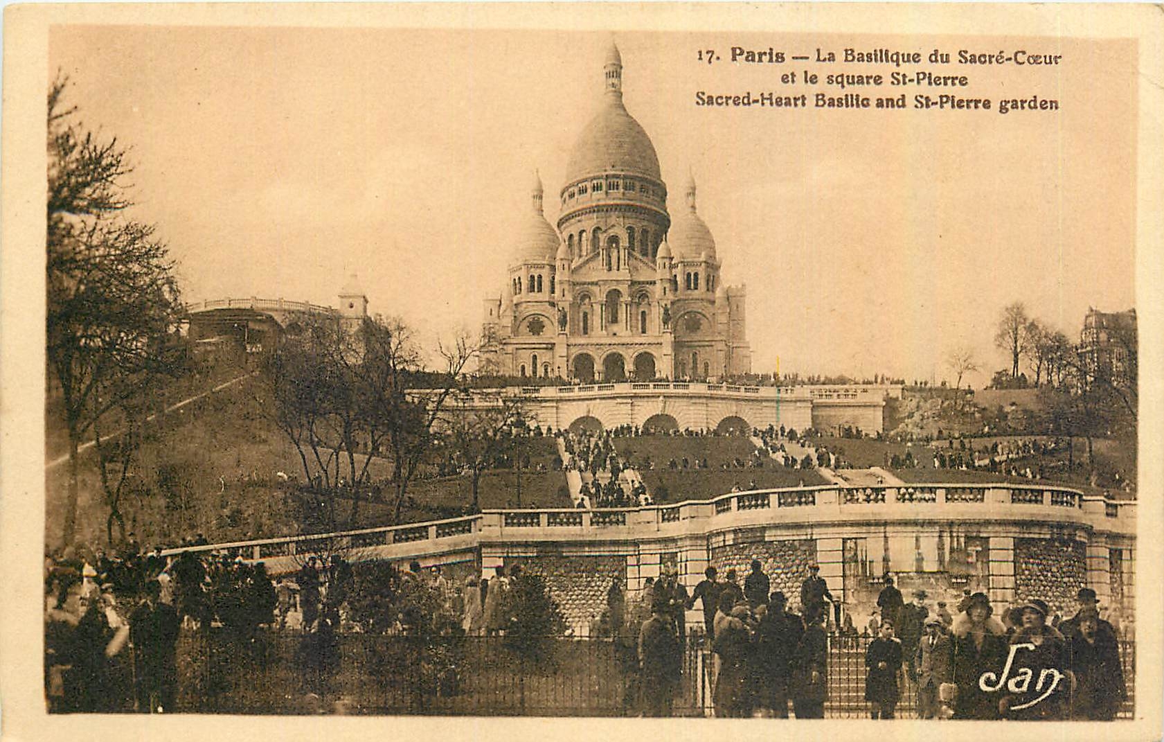 CPA Paris La Basilique du Sacre Coeur et le square Pr Pierre 