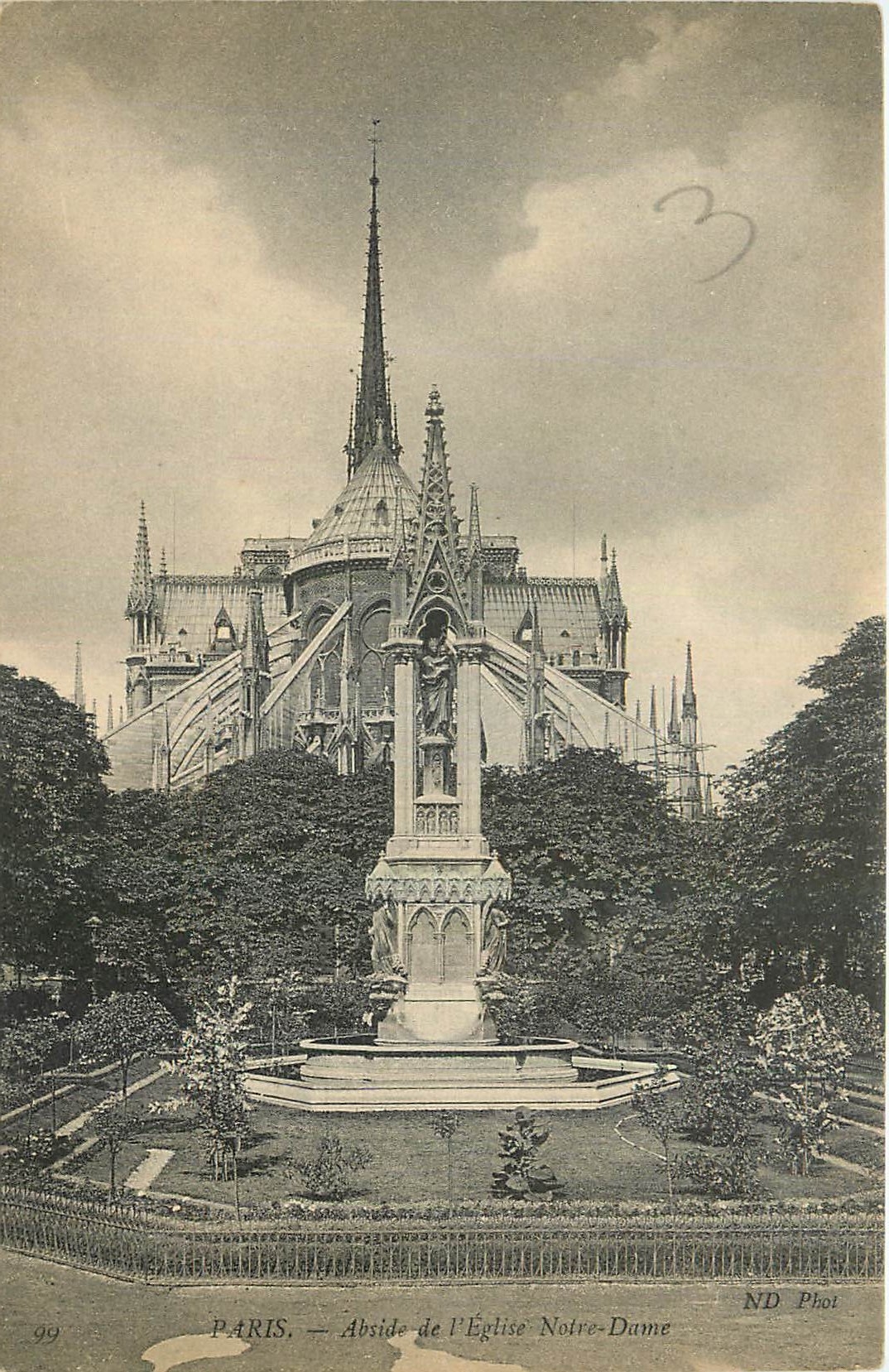 CPA Paris Abside d l'Eglise Notre Dame 