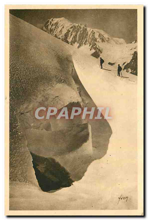 CPA La Douce France Massif du Mont Blanc Mont Dolent Crevasse au Col du Triolet 