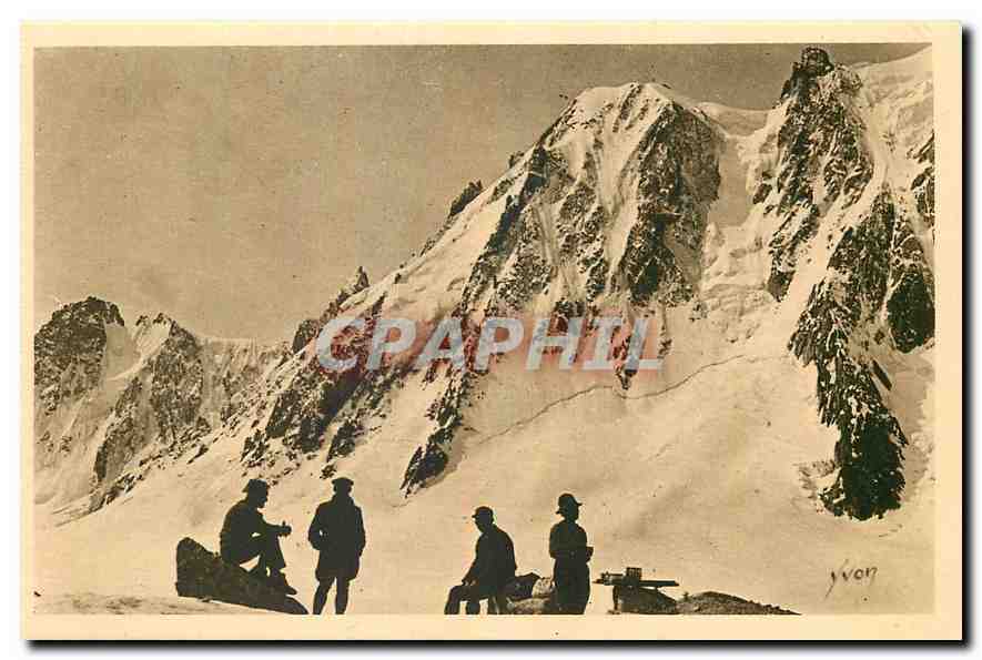CPA La Douce France Massif du Mont Blanc Glacier d'Argentiere Devant le Refuge d'Argentiere 