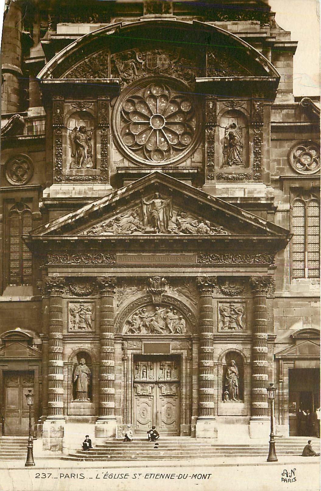 CPA Paris l'Eglise St Etienne du Mont 