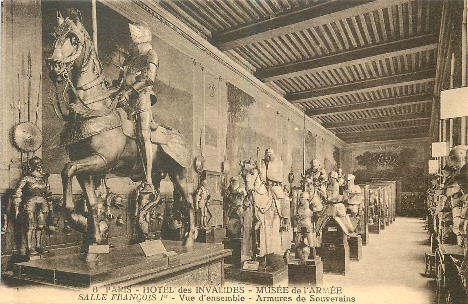 CPA Paris Hotel des Invalides Musee de l'Armee Salle Francois I Vue d'ensemble Armures de souverains