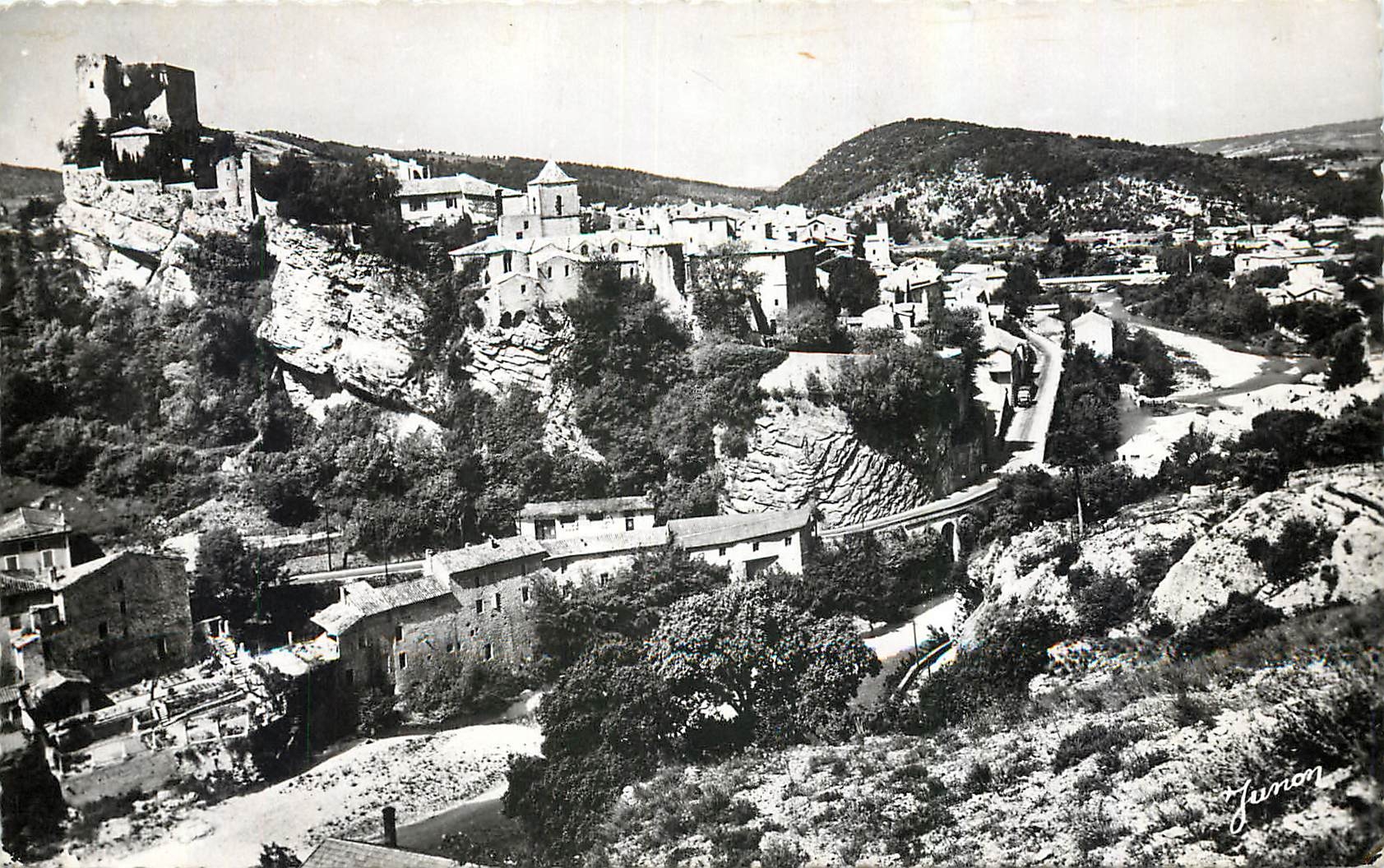CPA Vaison la Romaine Vaucluse La Haute Ville 