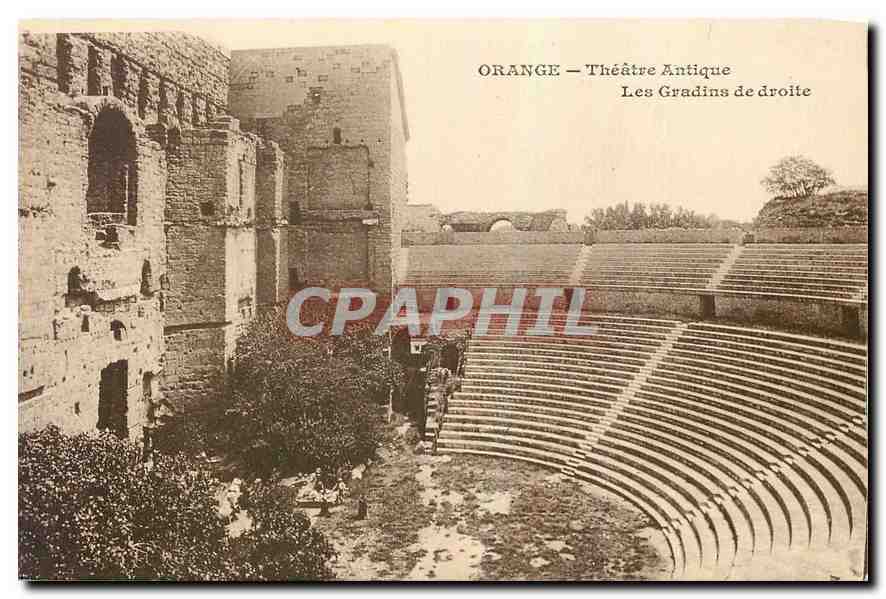 CPA Orange Theatre Antique Les Grandins droite 