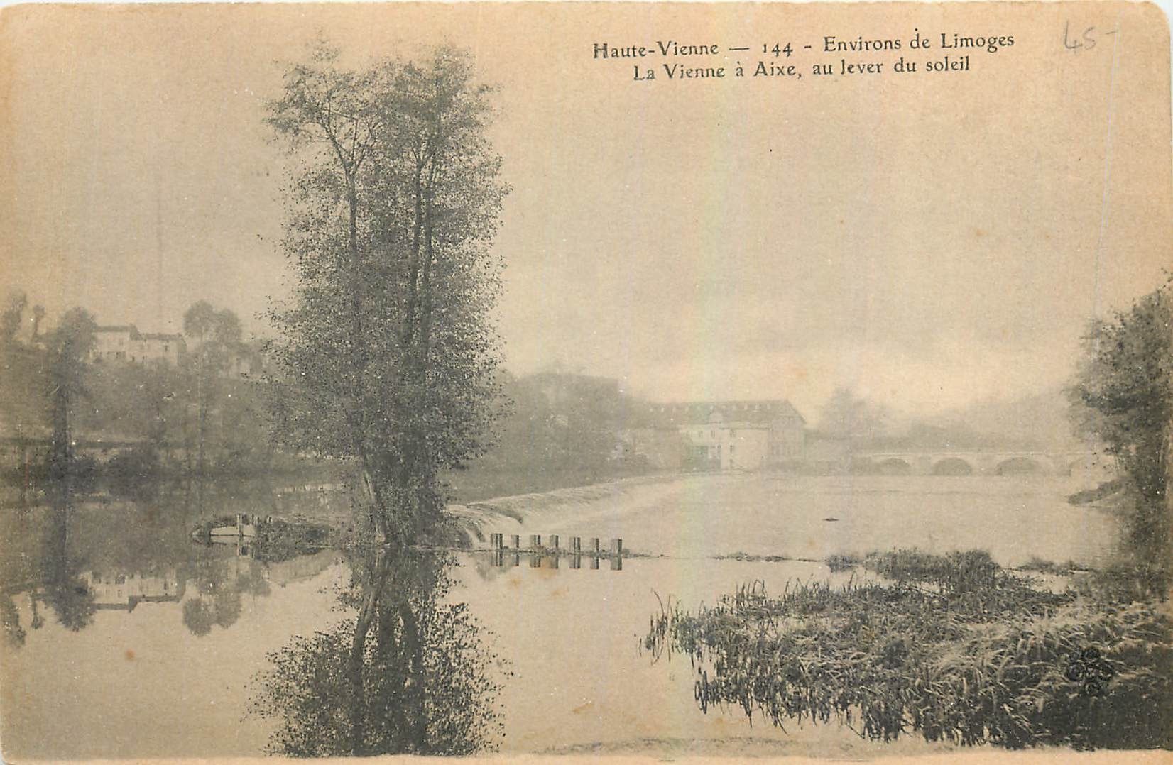 CPA Haute Vienne Environs de Limoges La Vienne a Aixe au Jever du soleil 