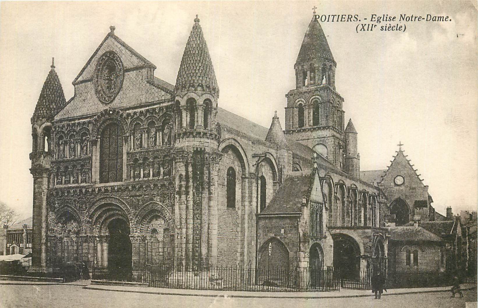 CPA Poitiers Eglise Notre Dame 