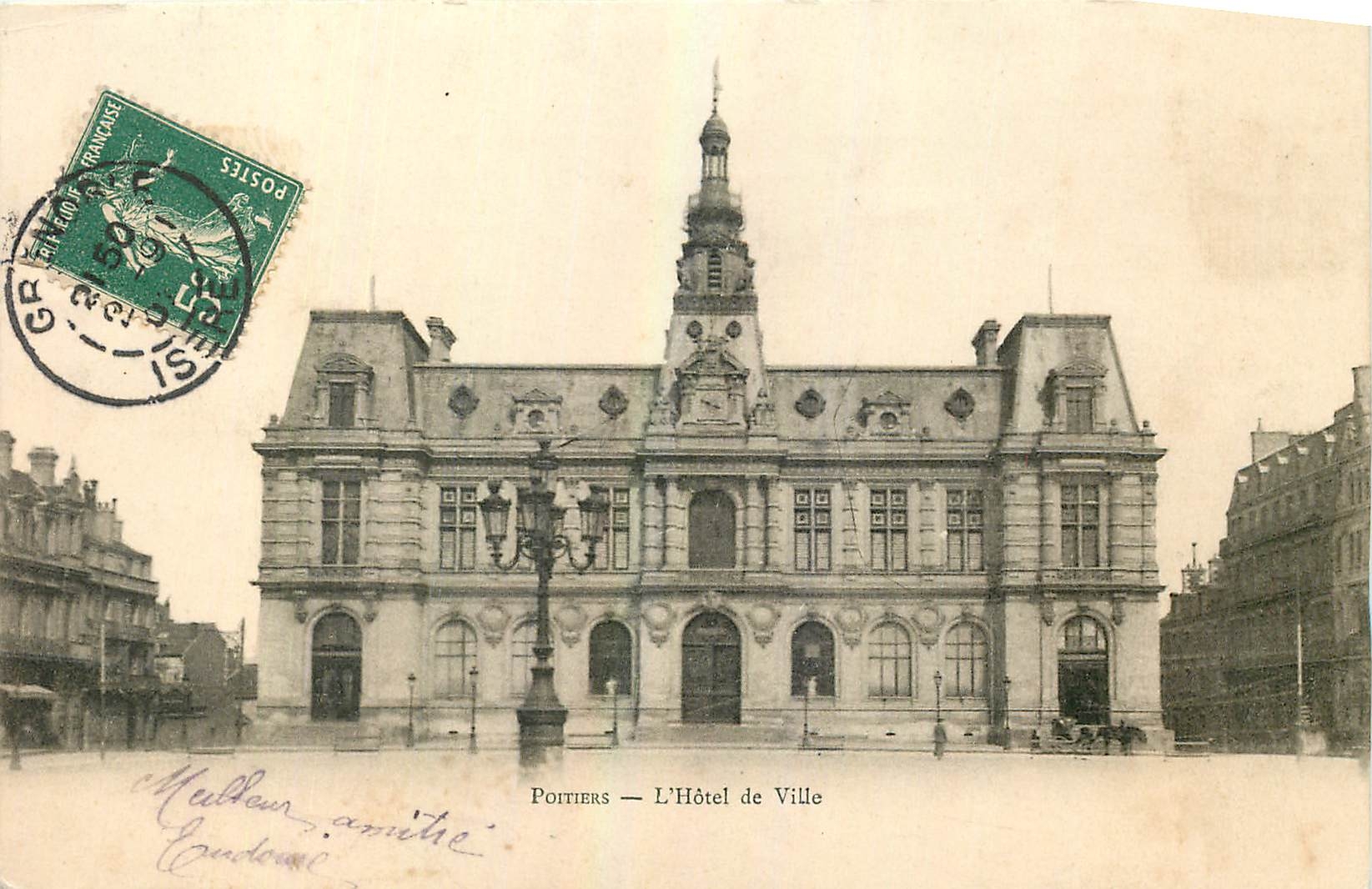 CPA Poitiers L'Hotel de Ville 