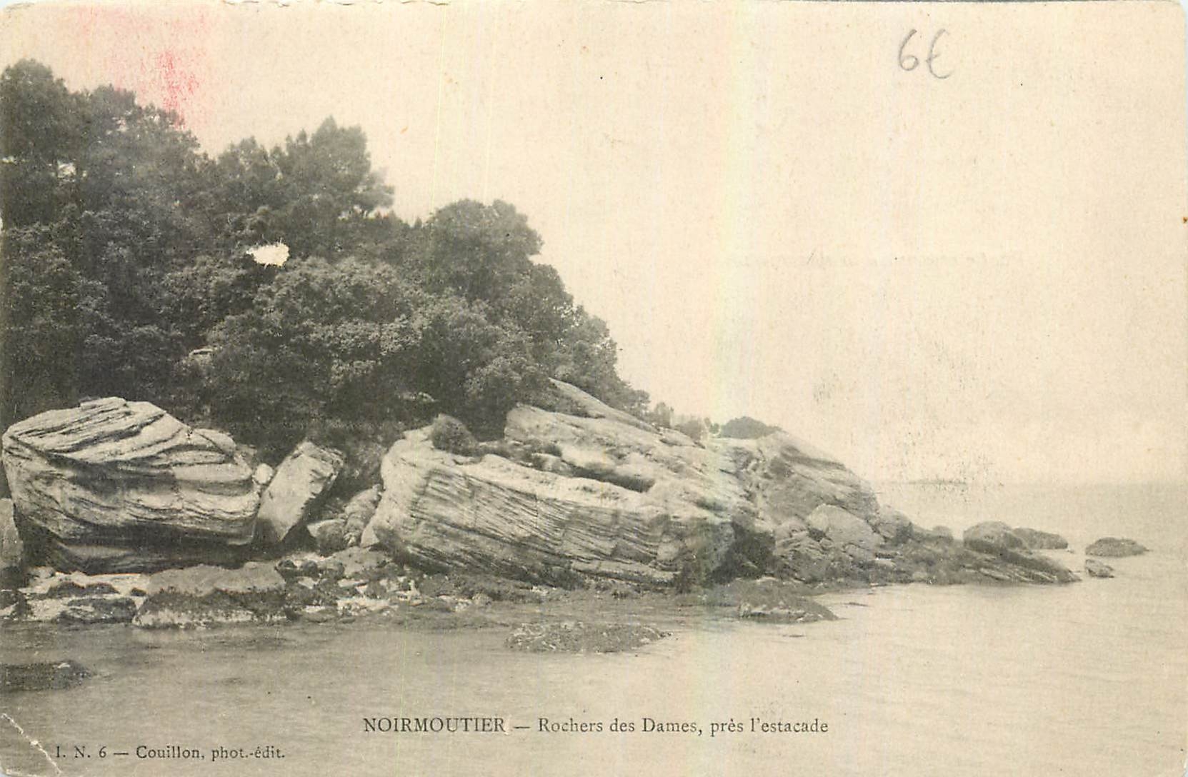 CPA Noitmoutier Rochers des Dames pres l'estacade 
