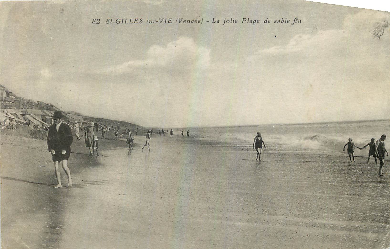 CPA St Gilles sur Vie Vendee La jolie Plage de sable 