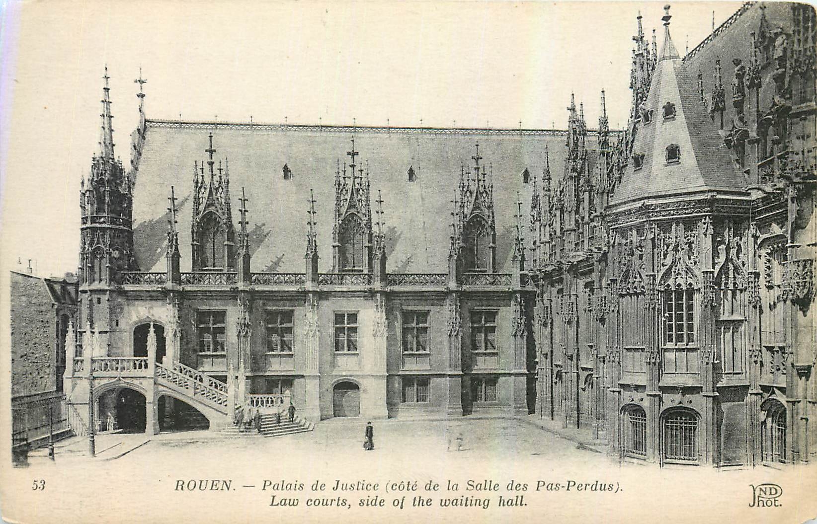 CPA Rouen Palais de Justice cote de la Salle des Pas Perdus Ensevelissement du Christ 