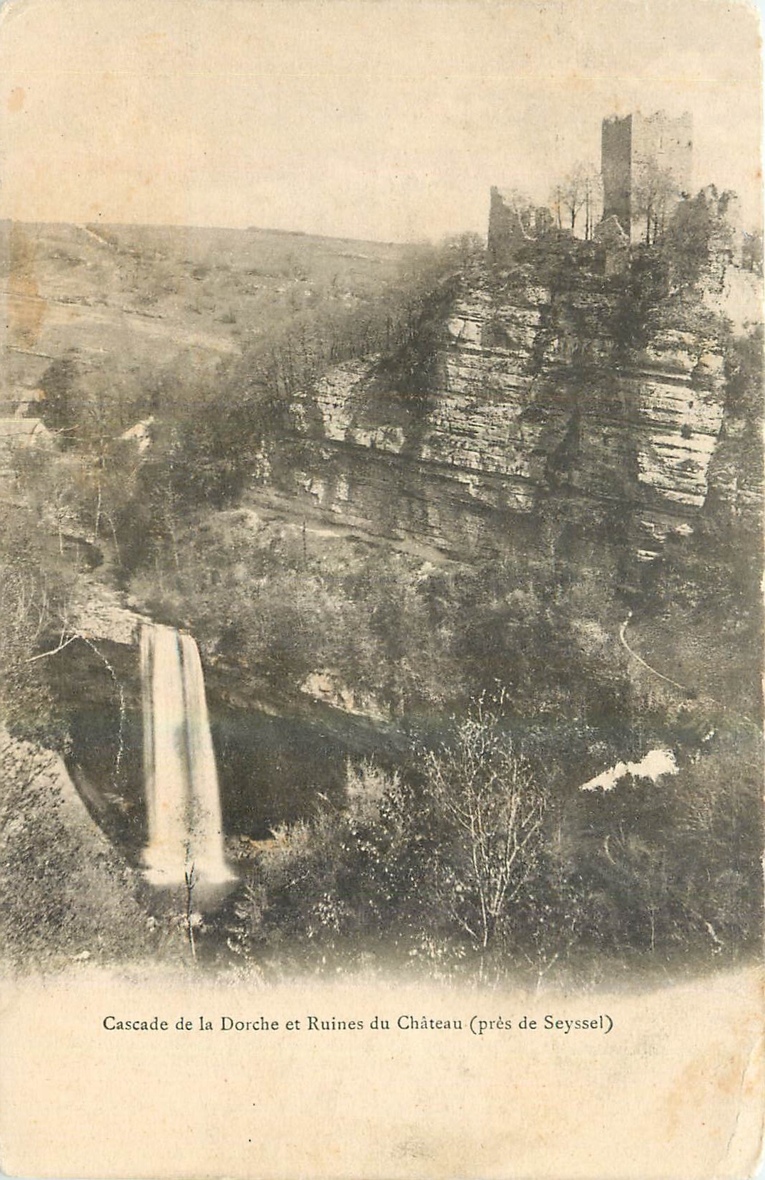 CPA Cascade de la Dorche et Ruines du Chateau 