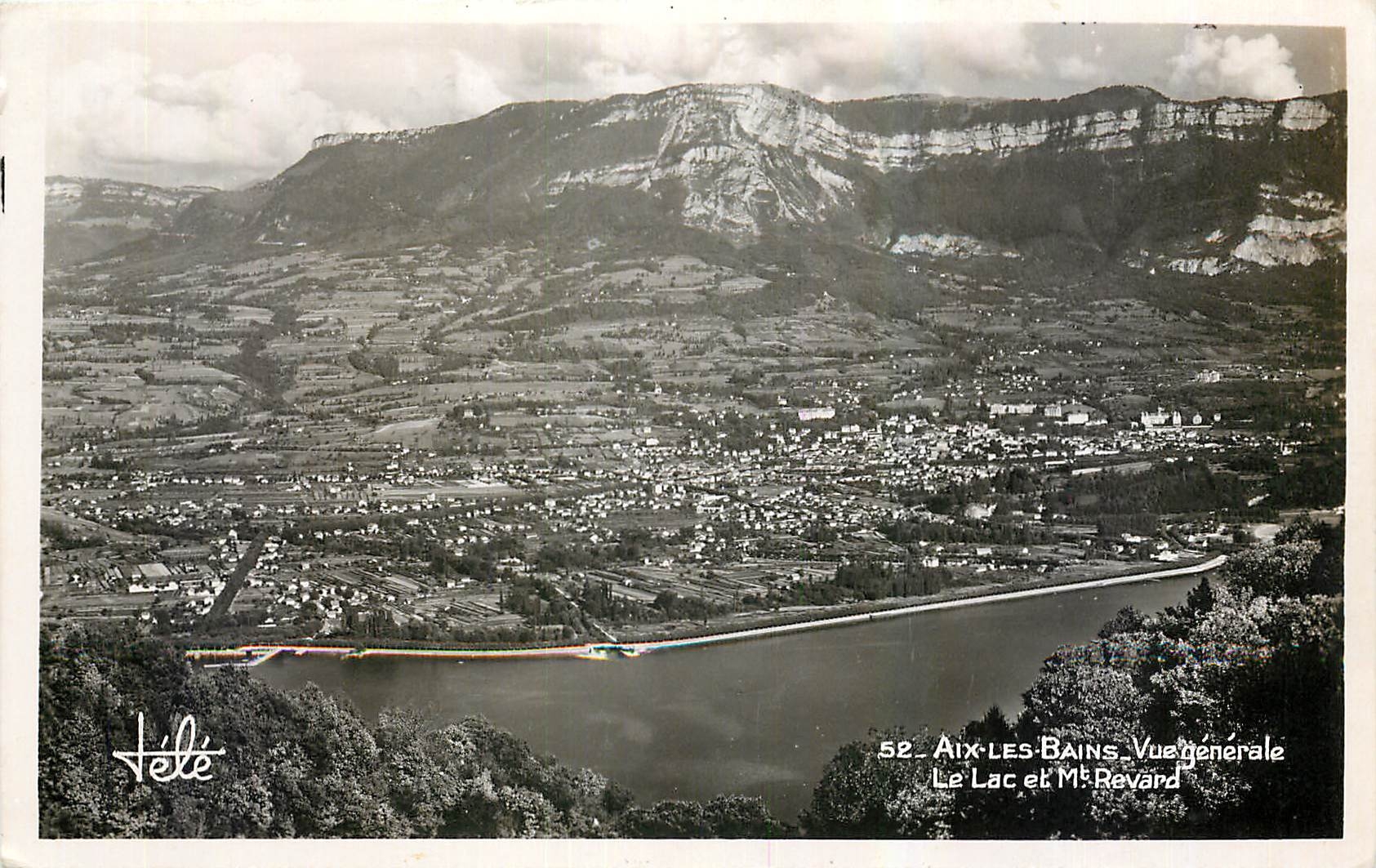 CPA Aix les Bains Vue generale Le Lac et Mt Revard 