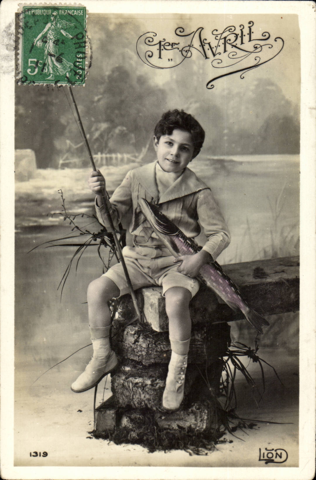 Fantaisie CPA Joyeuses Paques poisson enfant 1er avril
