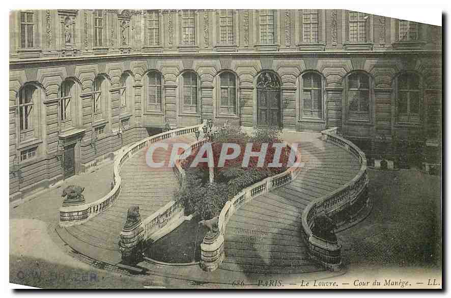 CPA Paris Le Louvre Cour du Manege 