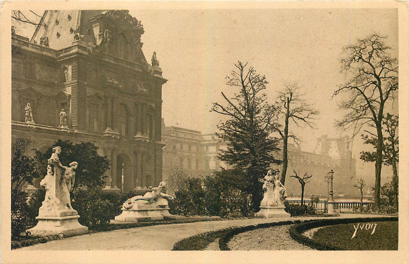 CPA Paris en flanant Jardin des Tuileries Pavillon de Flore 