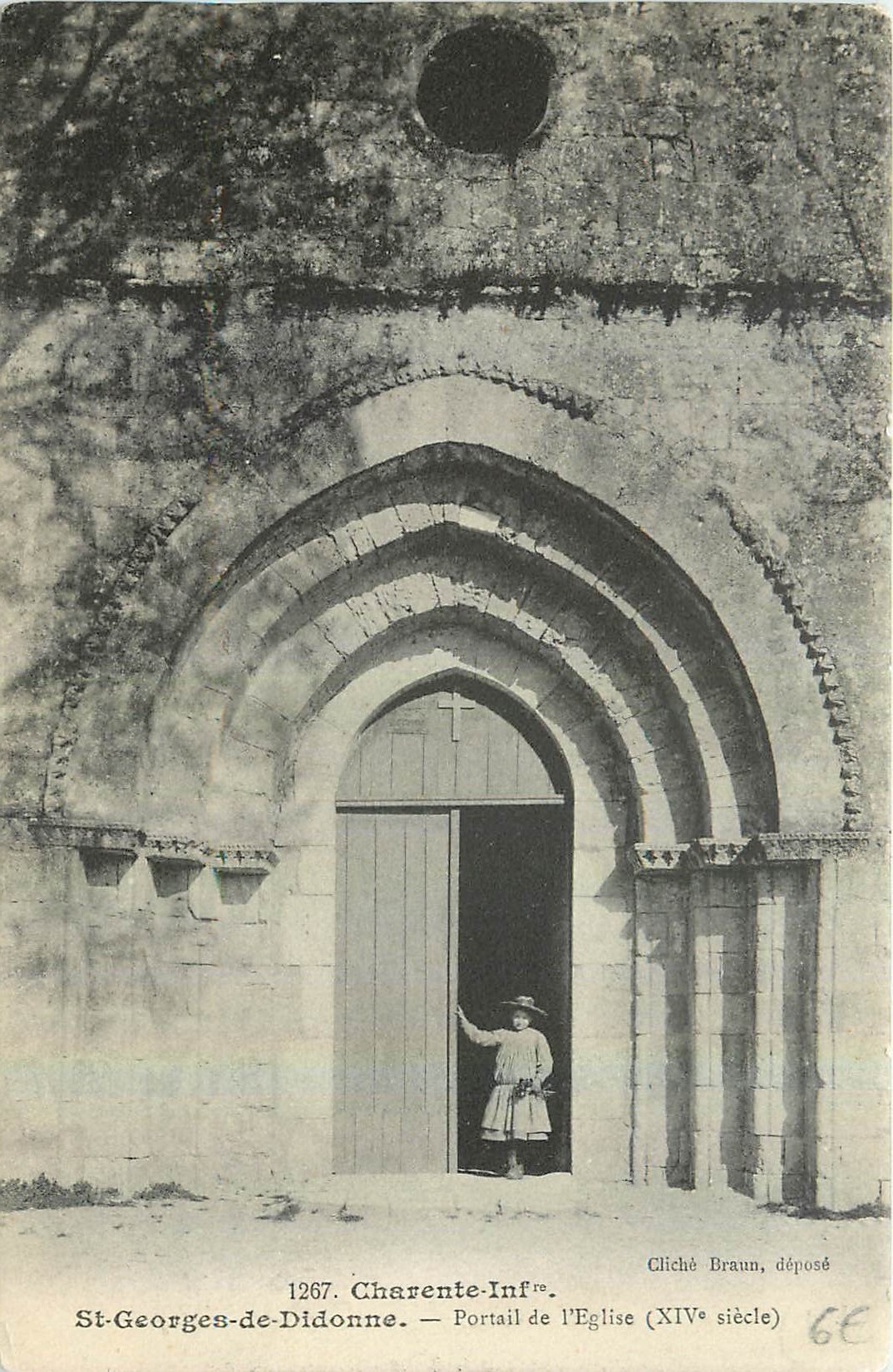 CPA Charente Inf St Georges de Didonne Portail de l'Eglise 