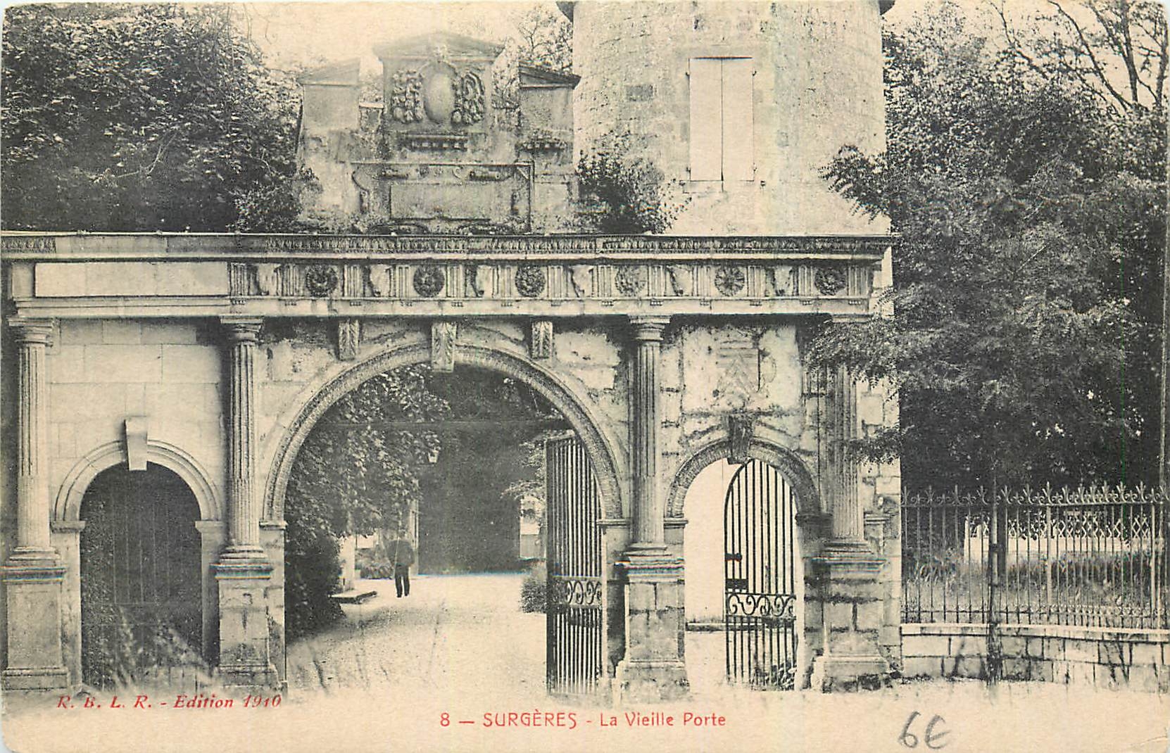 CPA Surgeres La Vieille Porte 