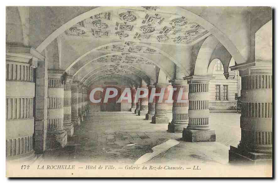 CPA La Rochelle Hotel de Ville Galerie du Rez de Chaussee 