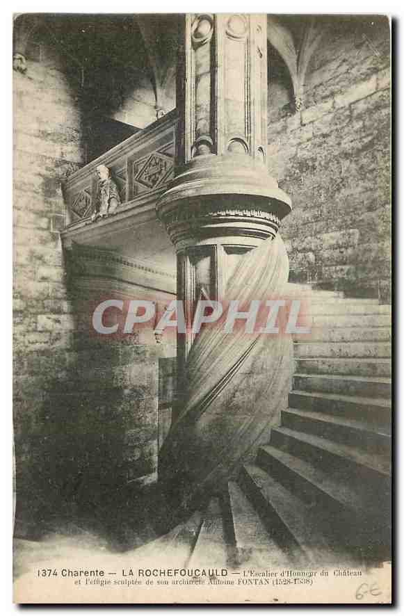 CPA Charente la Rochefoucauld L'Escalier d'Honneur du Chateau 