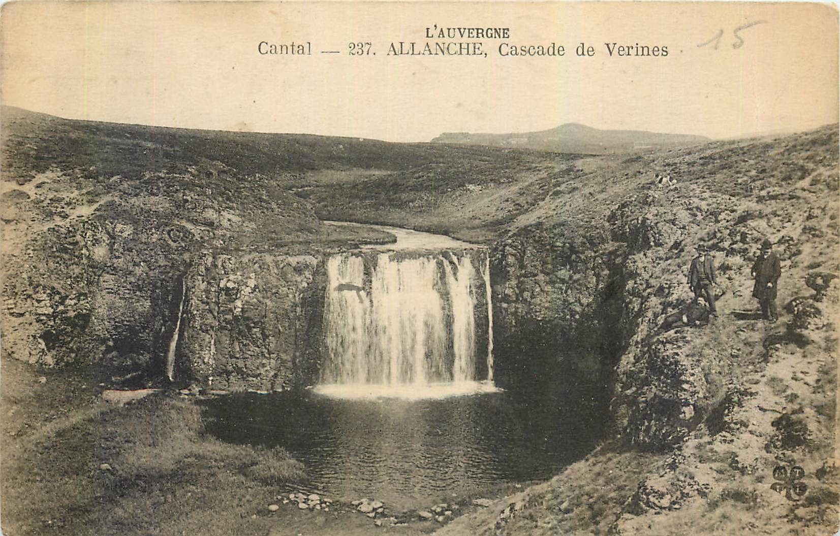 CPA L'Auvergne Cantal Allanche Cascade de Verines 