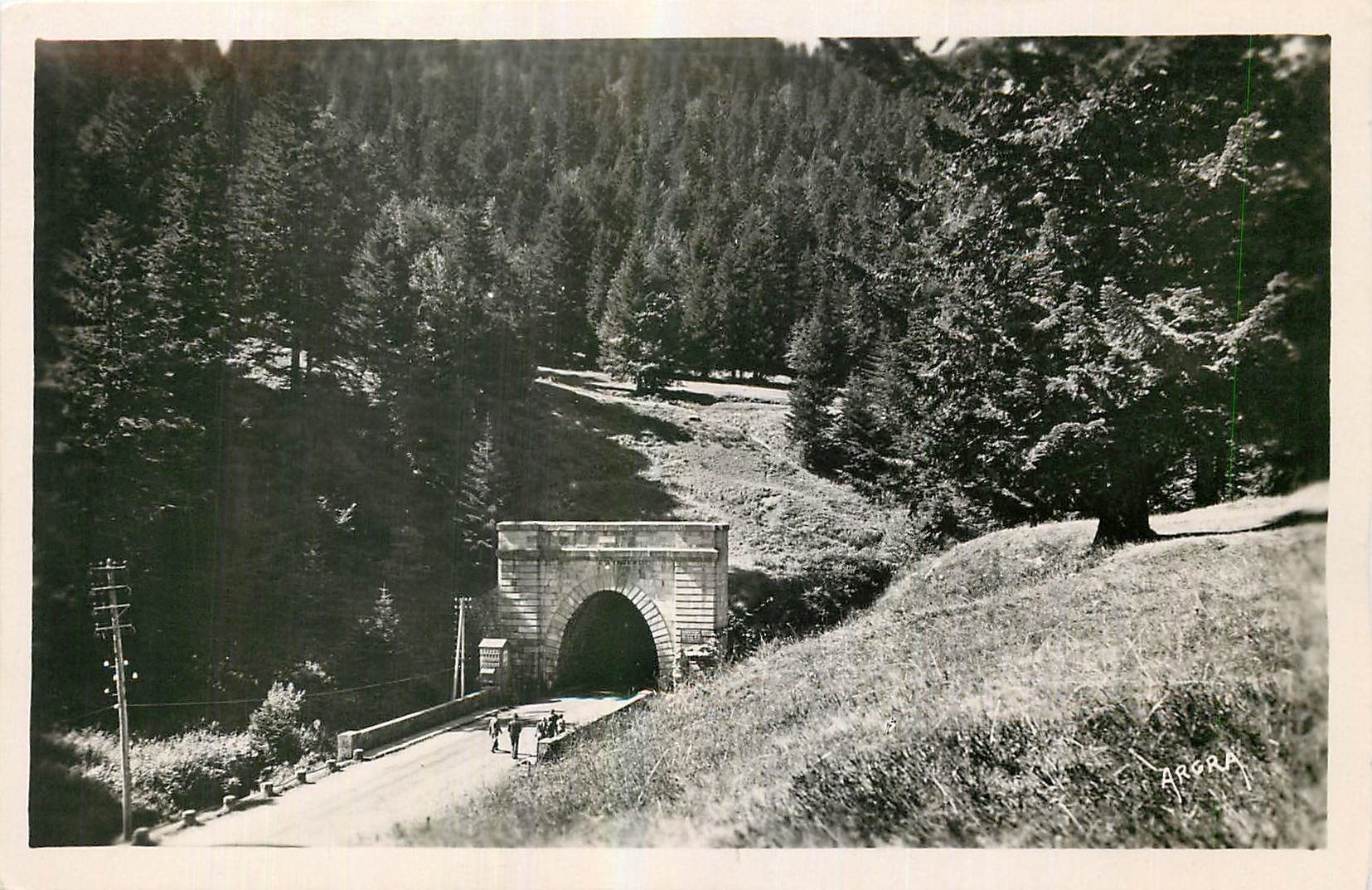 CPA Le Lioran Cantal Entree Nord du Tunnel 