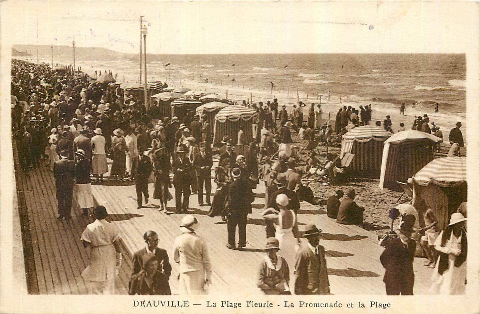 CPA Deauville La Plage Fleurie La Promenade et la Plage 