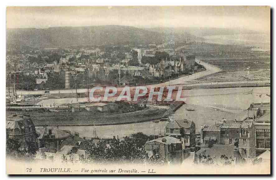CPA Trouville Vue generale sur Deauville 