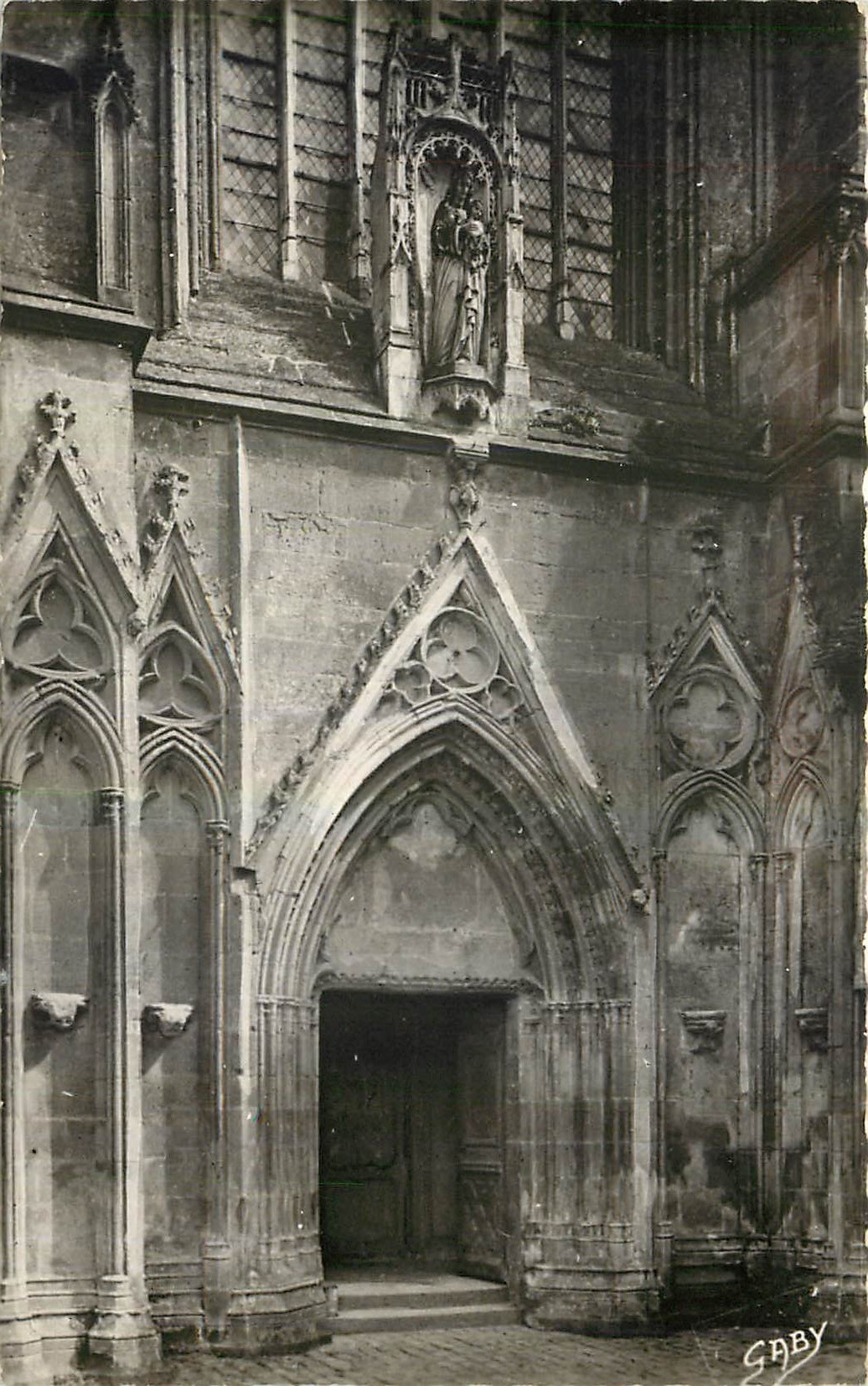 CPM St Pierre sur Dives Calvados Portail de l'Eglise 