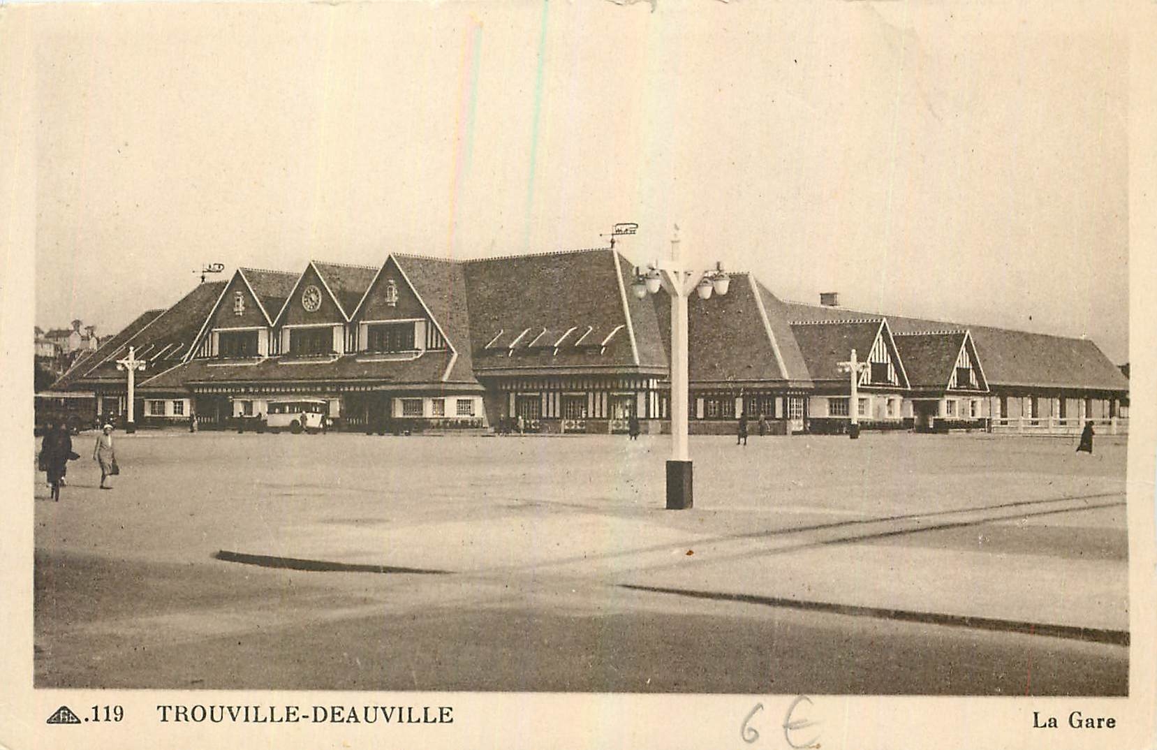 CPA Trouville Deauville La Gare 
