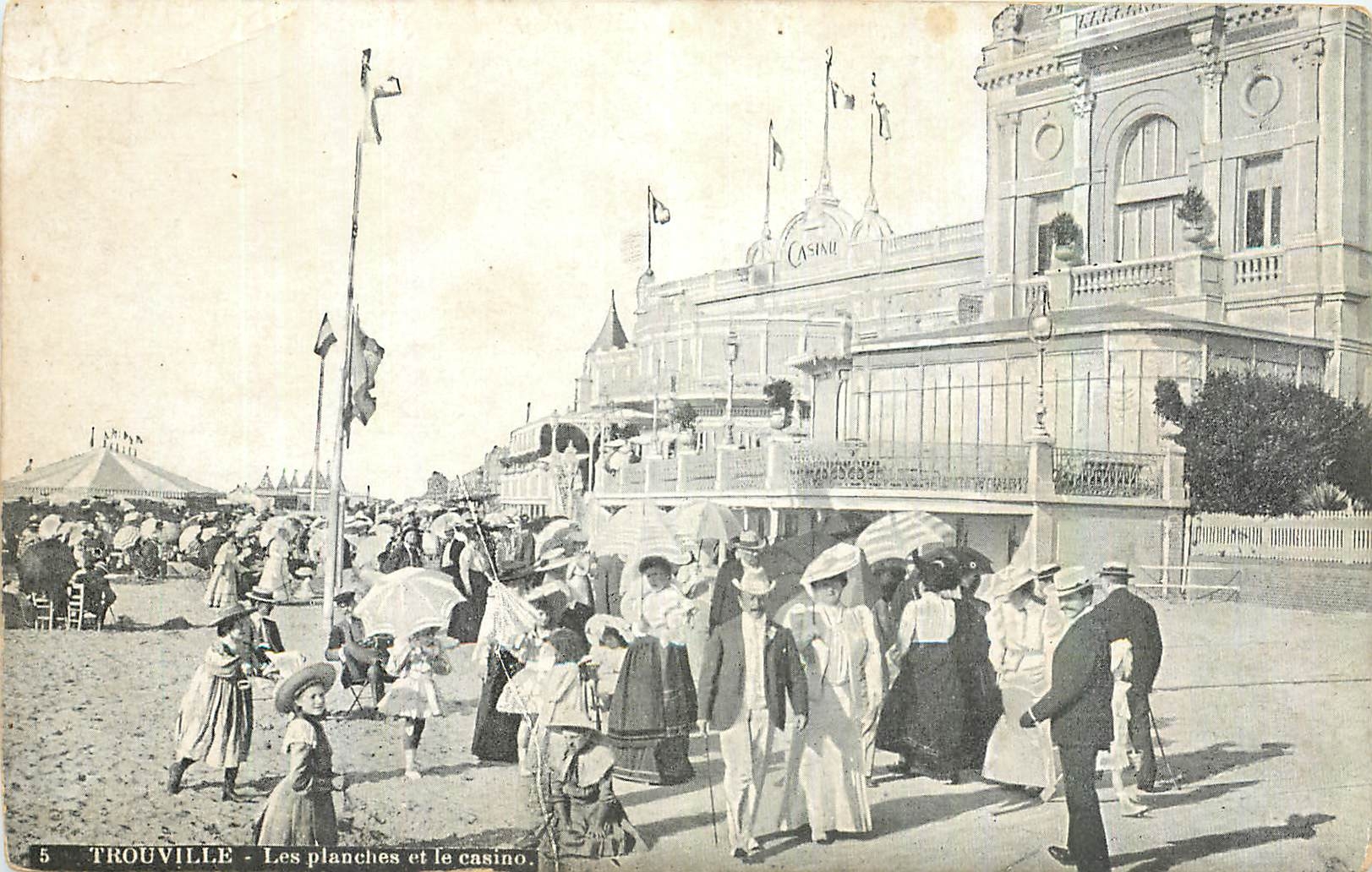 CPA Trouville Les planches et le casino 