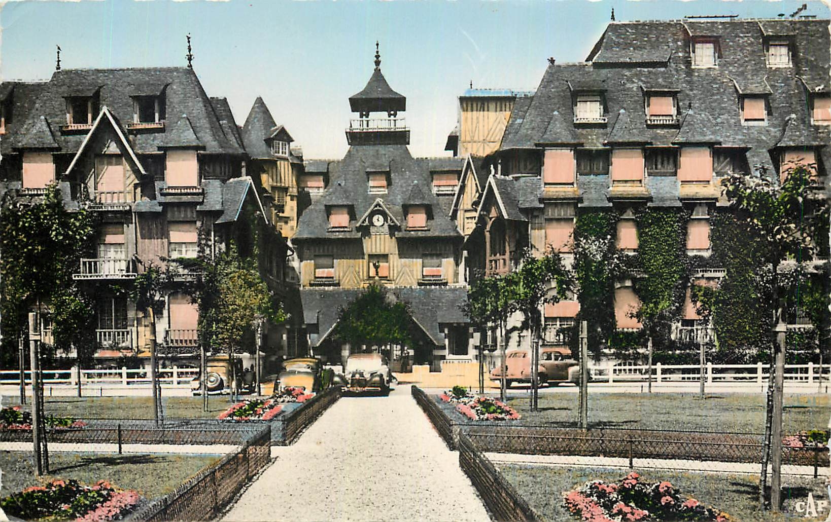 CPA Deauville Plage Fleurie Le Normandy Hotel 