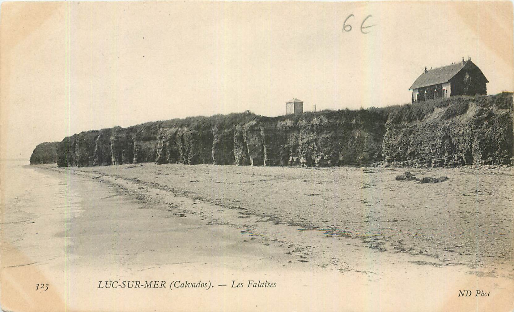 CPA Luc sur Mer Calvadoire Les Falaises 