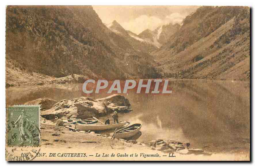 CPA Env de Cauterets Le Lac de Gaube et le Vignemale 