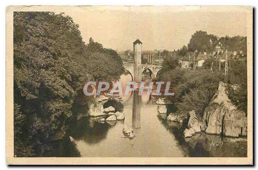 CPA Les Pyrenees Orthez Le Gave et le Vieux Pont 