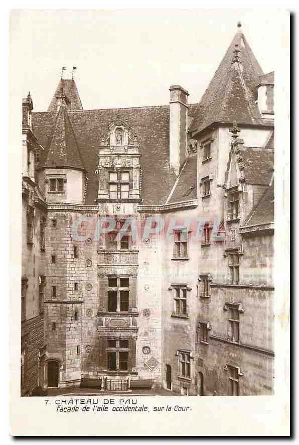 Château de Pau — Fassade der westlichen Flügel, auf der Cour — CPAPHIL