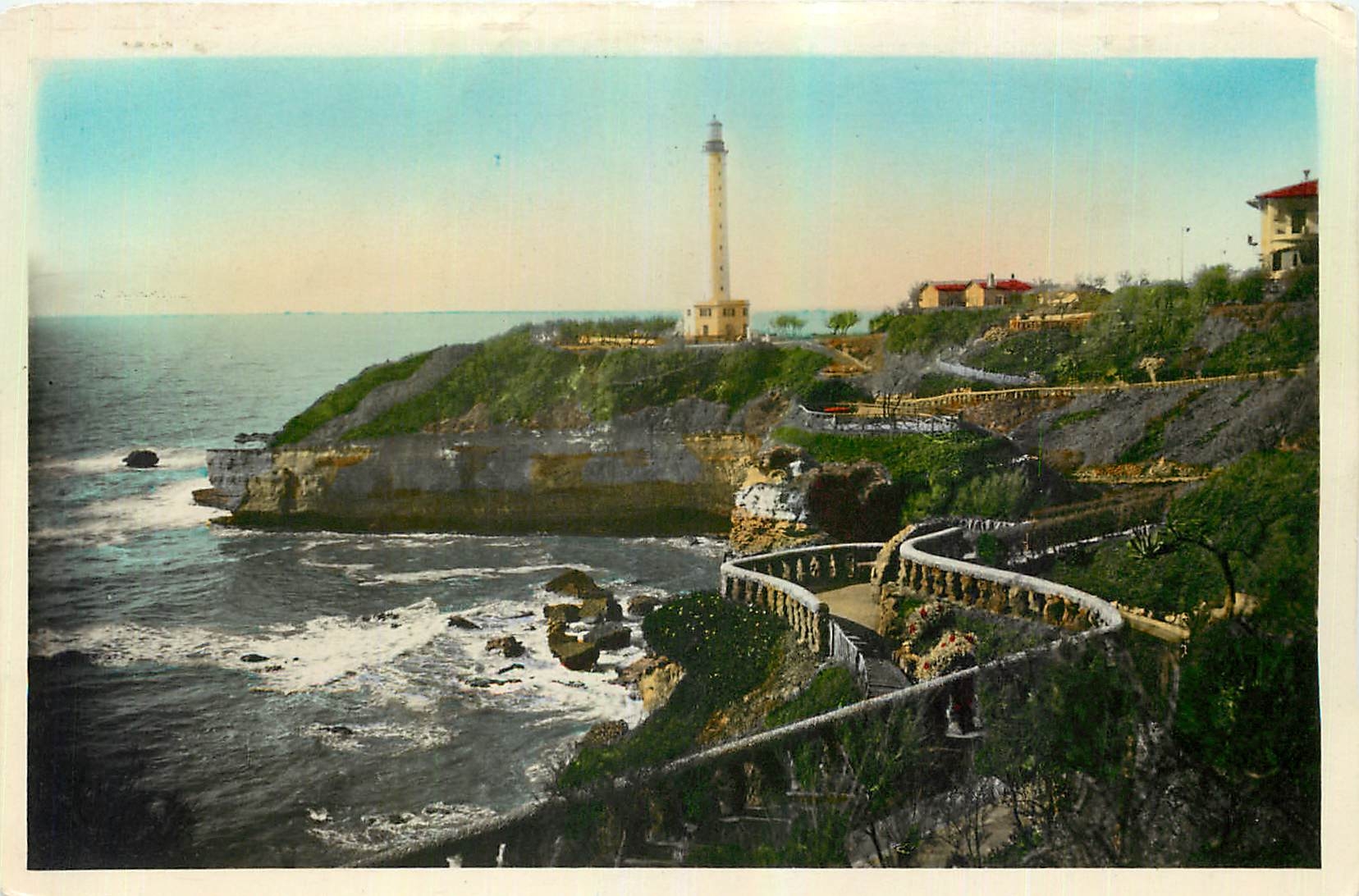CPA Biarritz La Pointe Saint Martin et le phare 
