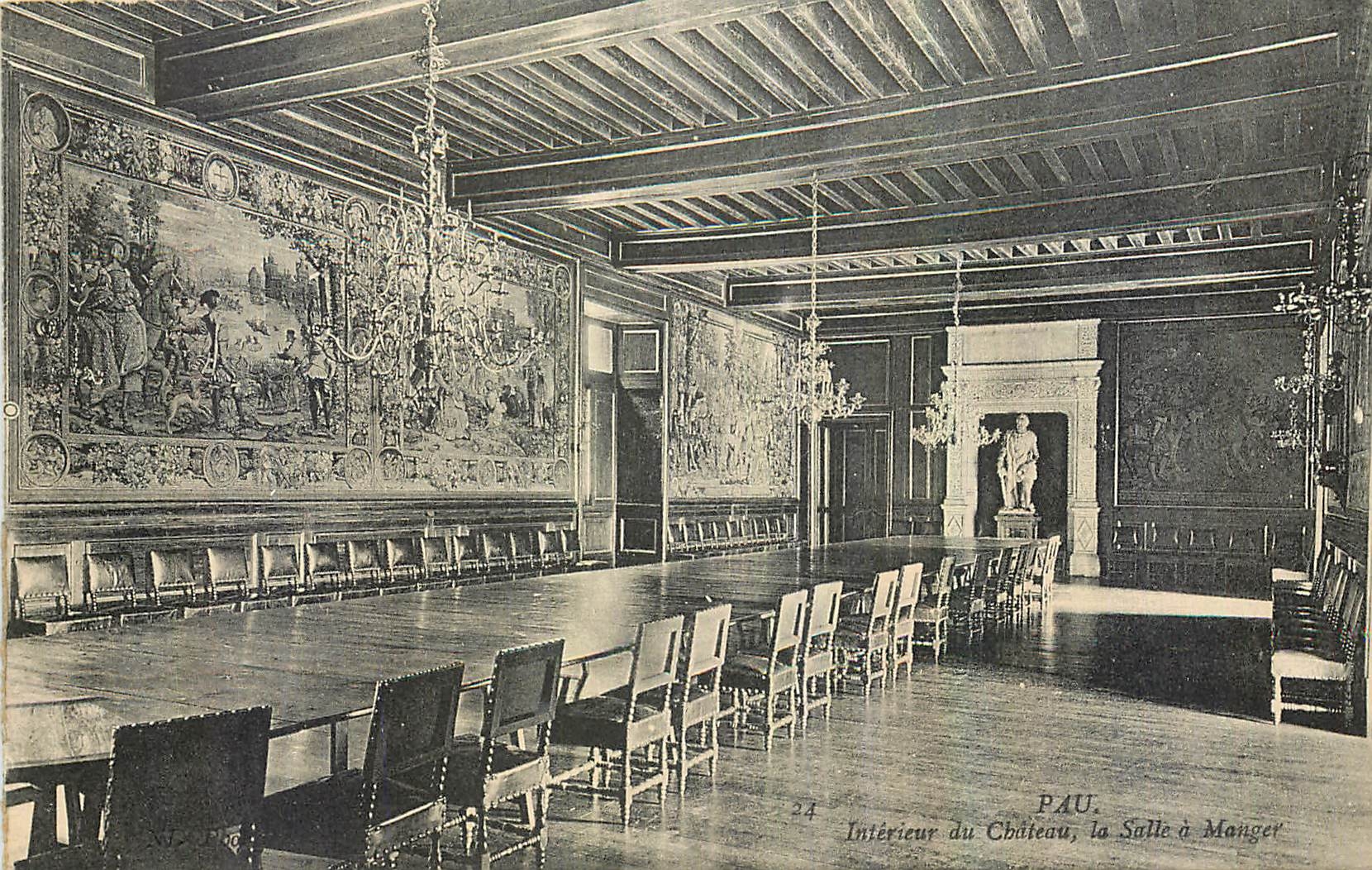 CPA Pau Interieur du Cateau la salle a Manger 