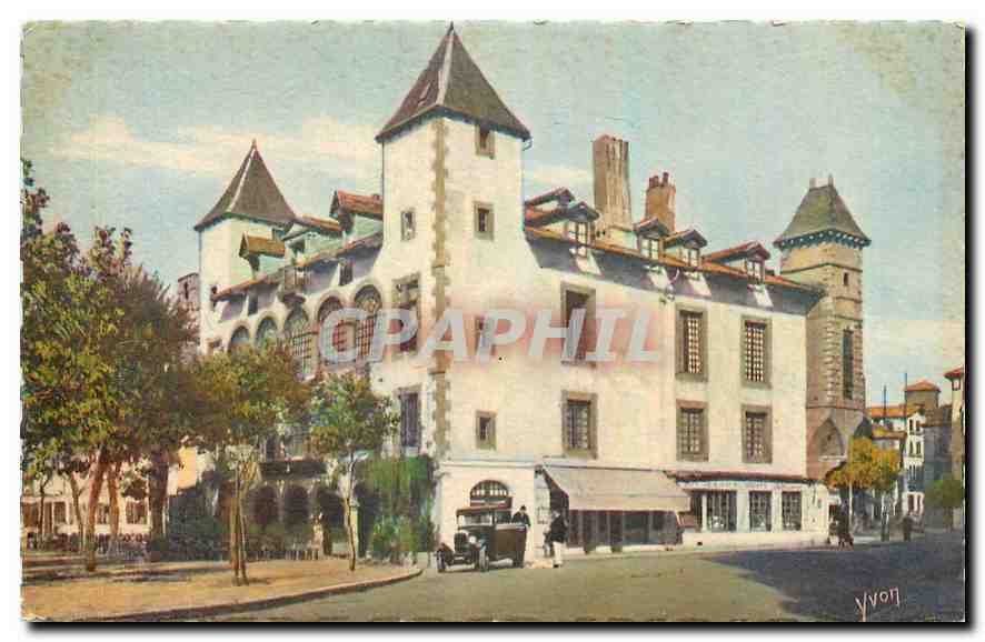 CPA Cote Basque Saint Jean de Luz Basses Pyrenees Chateau de Louis XIV 