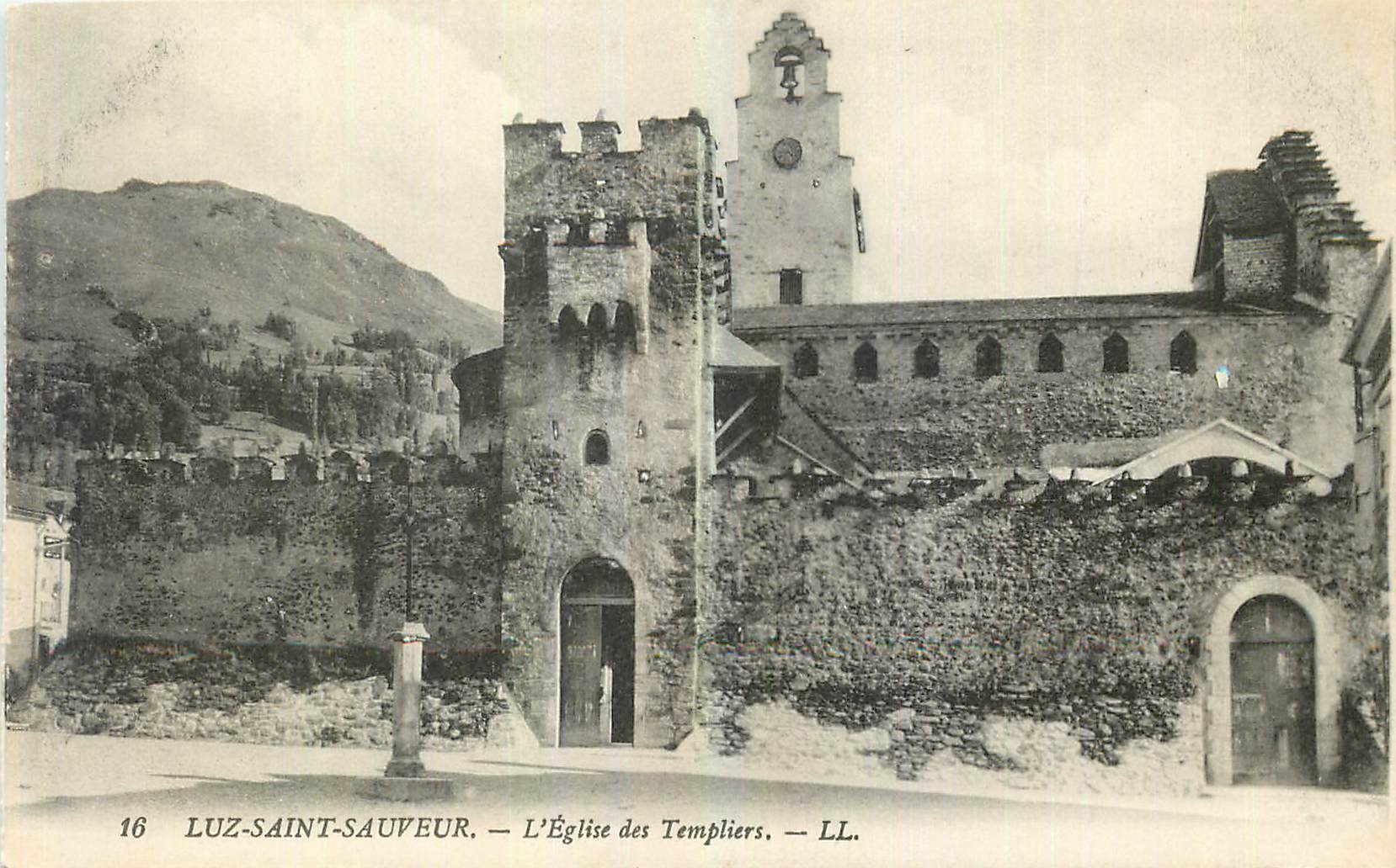 Luz-Saint-Sauveur — L'Église des Templiers — LL.