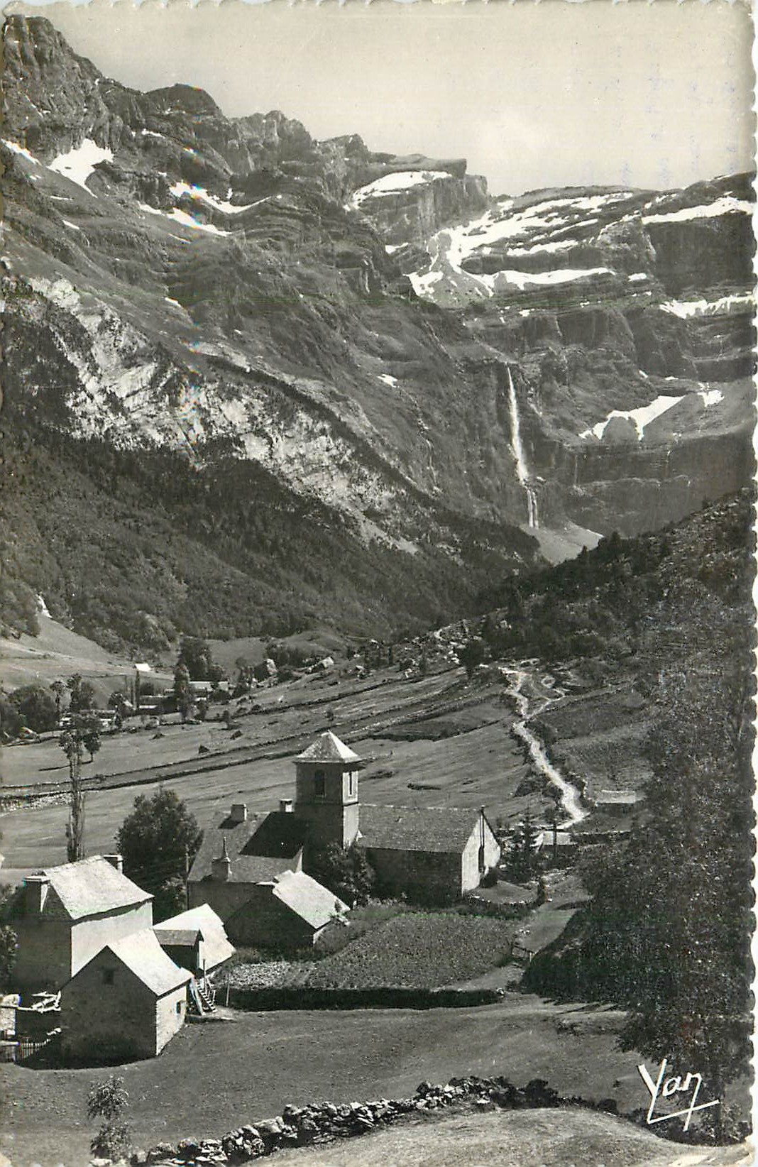 CPM Gavarnie l'Eglise Chemin d'Espagne et le Cirque 